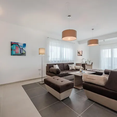 Modern With Private Pool And Terrace *