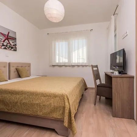 Modern With Private Pool And Terrace Sukosan