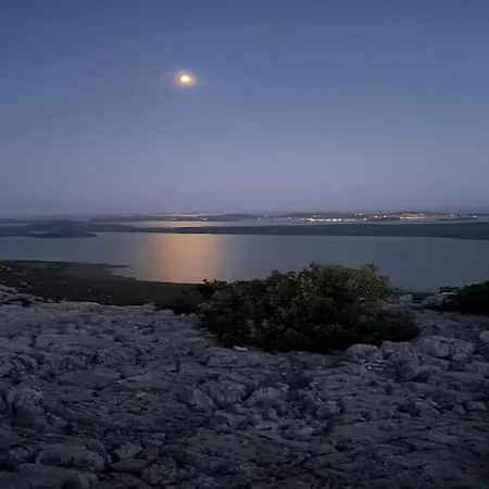 In Croatia Near Adriatic Coast Villa Sukošan